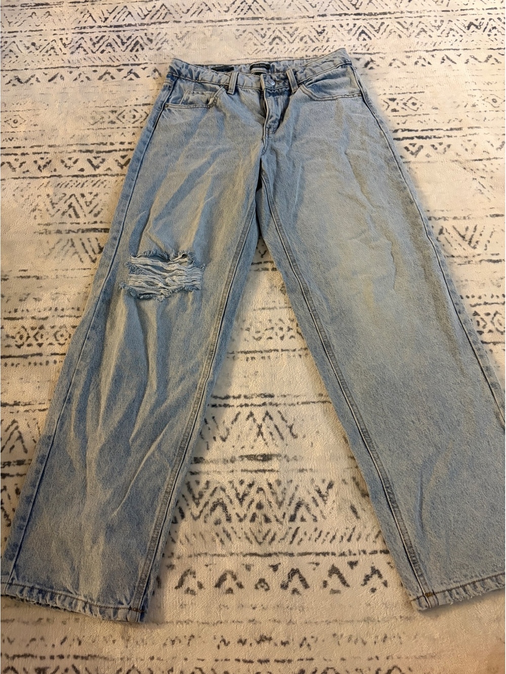 Wild Fable 90's Relaxed Straight Light Wash Jeans Size 2
